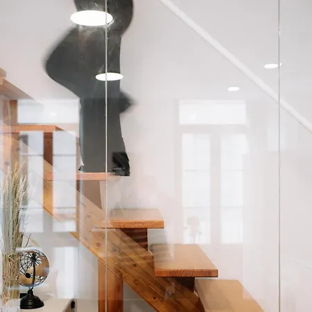 Daire San Bernardo, 19